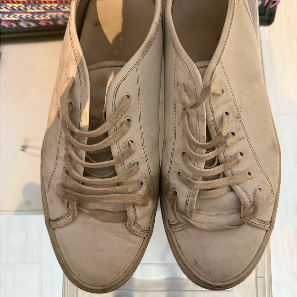 Women Common Projects